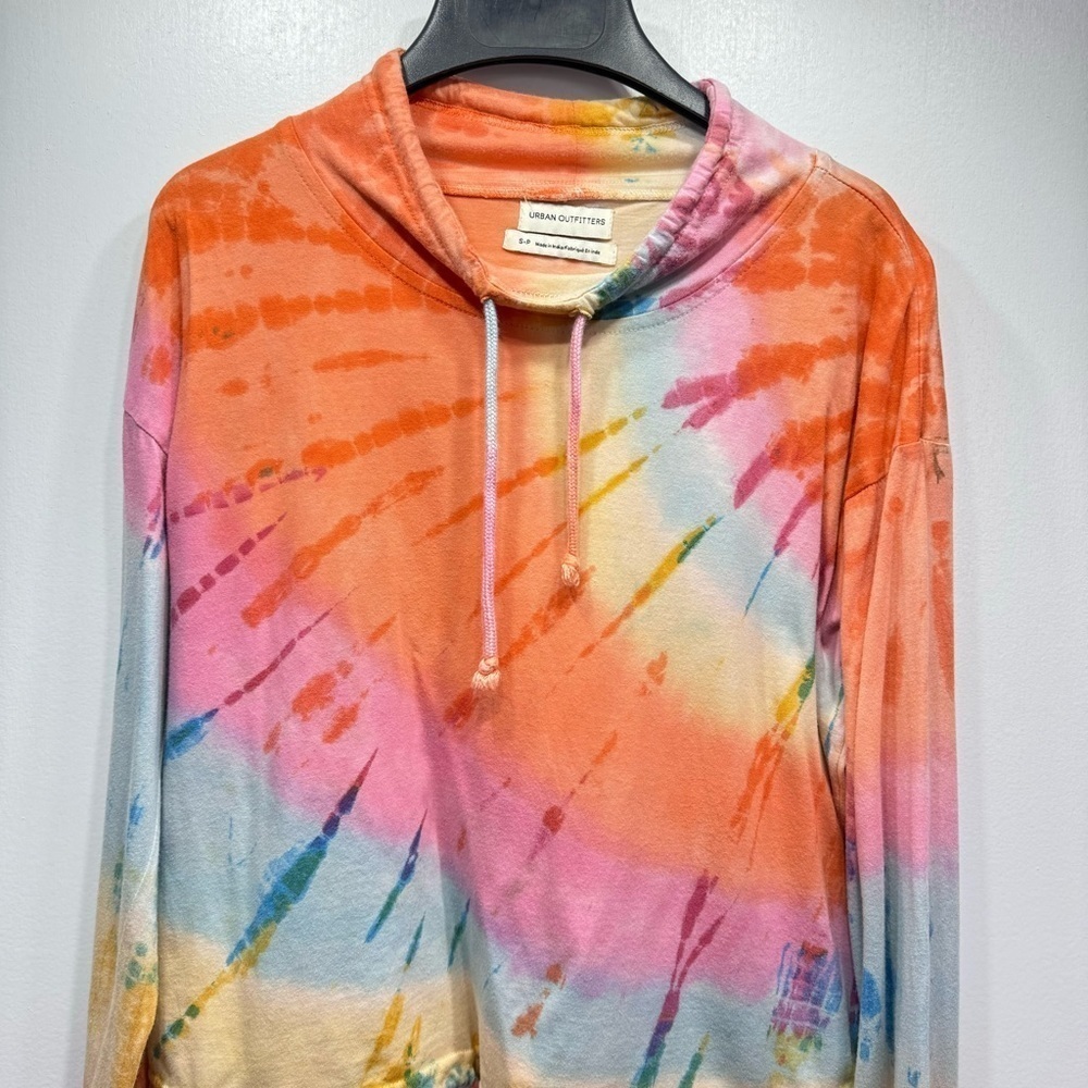 Urban Outfitters Anthropologie Y2K Rainbow Tie Dye Long Sleeve Top Size Small - Picture 2 of 12